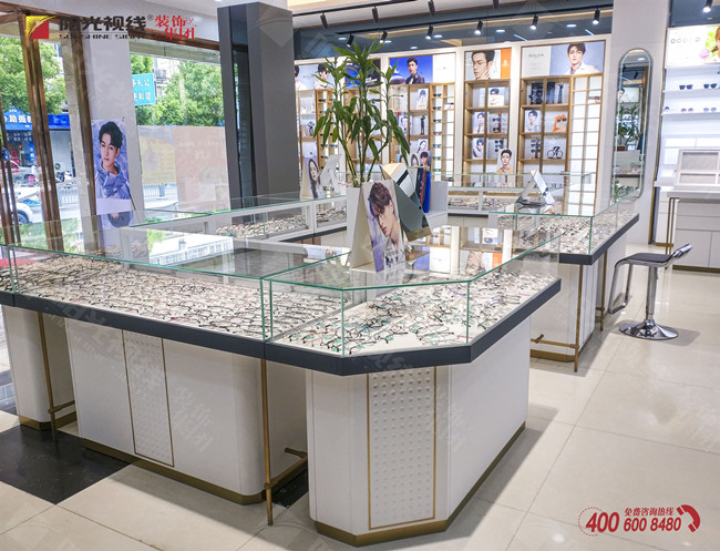 眼鏡展柜廠家-陽(yáng)光視線